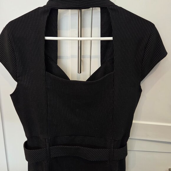 Vintage Le Château Black Pinstripe Long Button Dress w/ Belt - Picture 4 of 7